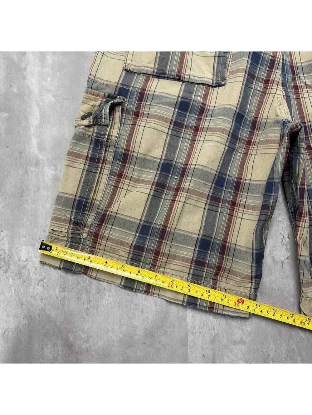 Y2K Beige American Eagle Grunge Gothic Plaid Baggy Cargo Skater Shorts